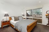 https://images.listonce.com.au/custom/160x/listings/68-brunel-street-malvern-east-vic-3145/988/00237988_img_06.jpg?5LRobiIJktg