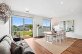 https://images.listonce.com.au/custom/160x/listings/68-honeysuckle-lane-woodend-vic-3442/470/01604470_img_07.jpg?Zt-uXMk96FA