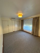https://images.listonce.com.au/custom/160x/listings/68-lindisfarne-drive-burwood-east-vic-3151/176/01835176_img_08.jpg?erpkBA5mvo8