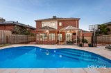 https://images.listonce.com.au/custom/160x/listings/68-little-john-road-warranwood-vic-3134/018/01769018_img_18.jpg?qv0RGEruWPk