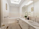 https://images.listonce.com.au/custom/160x/listings/68-mary-street-kew-vic-3101/400/00966400_img_11.jpg?mXExWh6Avgc