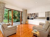 https://images.listonce.com.au/custom/160x/listings/68-mount-street-kew-vic-3101/009/01685009_img_02.jpg?aRiaEFpa8NQ