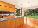 https://images.listonce.com.au/custom/160x/listings/68-mount-street-kew-vic-3101/009/01685009_img_03.jpg?gFtun4EnxBA
