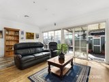 https://images.listonce.com.au/custom/160x/listings/68-peel-street-newport-vic-3015/206/01203206_img_04.jpg?xSI9UhA0DwU