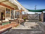 https://images.listonce.com.au/custom/160x/listings/68-peel-street-newport-vic-3015/206/01203206_img_09.jpg?cx74W4xIKko