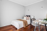 https://images.listonce.com.au/custom/160x/listings/68-rutherford-road-viewbank-vic-3084/212/01701212_img_05.jpg?Uy2RP-j2coM