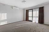 https://images.listonce.com.au/custom/160x/listings/68-rutherford-road-viewbank-vic-3084/212/01701212_img_09.jpg?BCy3j-OwZNg