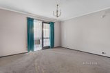 https://images.listonce.com.au/custom/160x/listings/68-rutherford-road-viewbank-vic-3084/212/01701212_img_11.jpg?_BZENmxP3Oo