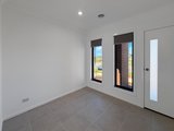 https://images.listonce.com.au/custom/160x/listings/68-shearwater-drive-armstrong-creek-vic-3217/393/01681393_img_02.jpg?YJHm86cWPkM