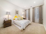 https://images.listonce.com.au/custom/160x/listings/68-stroud-street-balwyn-vic-3103/596/01684596_img_08.jpg?I7tyGop51Zg