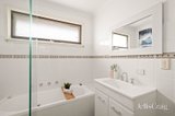 https://images.listonce.com.au/custom/160x/listings/68-woodville-road-mooroolbark-vic-3138/047/01823047_img_09.jpg?0dn_kMXyJ4k