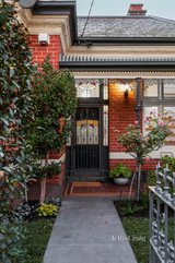 https://images.listonce.com.au/custom/160x/listings/680-drummond-street-carlton-north-vic-3054/824/01236824_img_02.jpg?7eMGgezMpNo