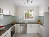 https://images.listonce.com.au/custom/160x/listings/687-earl-street-kew-vic-3101/339/01684339_img_03.jpg?3wdXM6UzRNI