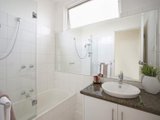 https://images.listonce.com.au/custom/160x/listings/687-earl-street-kew-vic-3101/339/01684339_img_04.jpg?49dZNnmA5sc