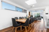 https://images.listonce.com.au/custom/160x/listings/687-esplanade-mornington-vic-3931/782/01898782_img_11.jpg?s8vtG-8T2qw