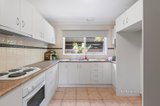 https://images.listonce.com.au/custom/160x/listings/69-13-kennedy-avenue-ringwood-vic-3134/792/01628792_img_03.jpg?v37A4Z5kS28