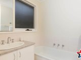 https://images.listonce.com.au/custom/160x/listings/69-alexandra-road-lilydale-vic-3140/283/01526283_img_11.jpg?kmG_bGqfUM8