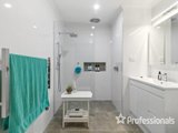 https://images.listonce.com.au/custom/160x/listings/69-allendale-road-croydon-vic-3136/705/01525705_img_12.jpg?r4FVUTckqoY