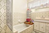 https://images.listonce.com.au/custom/160x/listings/69-bellara-drive-mooroolbark-vic-3138/684/01936684_img_06.jpg?BNaBeQrz6d4