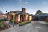 https://images.listonce.com.au/custom/160x/listings/69-country-club-drive-chirnside-park-vic-3116/058/01718058_img_01.jpg?4RzOozLbqjM