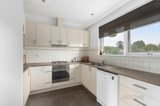 https://images.listonce.com.au/custom/160x/listings/69-gladstone-street-kew-vic-3101/832/01183832_img_02.jpg?x3SqL1vGI2s