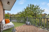 https://images.listonce.com.au/custom/160x/listings/69-henry-street-eltham-vic-3095/017/01833017_img_16.jpg?d64Qst8c0Bk