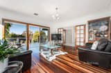 https://images.listonce.com.au/custom/160x/listings/69-hillsyde-parade-strathmore-vic-3041/256/01118256_img_02.jpg?0MyB0Y5f5Fw