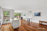 https://images.listonce.com.au/custom/160x/listings/691-bridge-street-eltham-vic-3095/395/01857395_img_04.jpg?hApm7LX1JV0