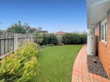 https://images.listonce.com.au/custom/160x/listings/692-aphrasia-street-newtown-vic-3220/582/01937582_img_14.jpg?WMwteTNCqjA