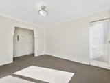 https://images.listonce.com.au/custom/160x/listings/697-cowper-street-footscray-vic-3011/381/01203381_img_04.jpg?Mx5LE44NYoY