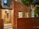 https://images.listonce.com.au/custom/160x/listings/697-cruikshank-street-port-melbourne-vic-3207/040/01090040_img_01.jpg?V31yb0tds3Y