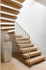 https://images.listonce.com.au/custom/160x/listings/6a-bayview-street-williamstown-vic-3016/944/01934944_img_02.jpg?hbkBAkuuTFE