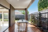 https://images.listonce.com.au/custom/160x/listings/6a-chester-street-bentleigh-east-vic-3165/387/01127387_img_08.jpg?vBQcXjt9dC0