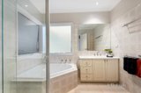 https://images.listonce.com.au/custom/160x/listings/6a-ferguson-street-glen-iris-vic-3146/998/01167998_img_09.jpg?ZQPCKvMmeDU