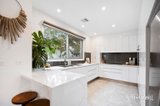 https://images.listonce.com.au/custom/160x/listings/6a-gleneagles-avenue-mornington-vic-3931/692/01927692_img_05.jpg?jreGN0849hY