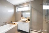 https://images.listonce.com.au/custom/160x/listings/6a-gleneagles-avenue-mornington-vic-3931/692/01927692_img_22.jpg?JY8le3-pAHE