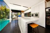 https://images.listonce.com.au/custom/160x/listings/6a-joyce-street-elwood-vic-3184/206/01794206_img_03.jpg?RIHD8eEKa30