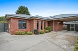 https://images.listonce.com.au/custom/160x/listings/6a-kathy-court-mooroolbark-vic-3138/863/01948863_img_01.jpg?SfiBI0xcvcI