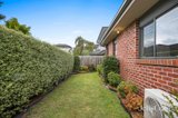 https://images.listonce.com.au/custom/160x/listings/6a-kathy-court-mooroolbark-vic-3138/863/01948863_img_18.jpg?17FyvZ7Hlkc