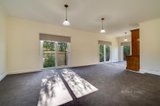 https://images.listonce.com.au/custom/160x/listings/6a-tower-street-kyneton-vic-3444/579/01561579_img_01.jpg?3lKOdSFE4zo