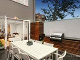 https://images.listonce.com.au/custom/160x/listings/6b-clay-street-port-melbourne-vic-3207/125/01088125_img_06.jpg?ZNVE2ZfaeJs