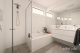https://images.listonce.com.au/custom/160x/listings/6b-fielding-drive-chelsea-heights-vic-3196/988/01990988_img_11.jpg?shsQfoPRCwo