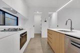 https://images.listonce.com.au/custom/160x/listings/6b-stoddart-street-hamlyn-heights-vic-3215/747/01747747_img_05.jpg?lik2VpxmlgA