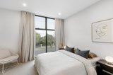 https://images.listonce.com.au/custom/160x/listings/6b-tatong-road-brighton-east-vic-3187/756/01537756_img_09.jpg?zBX-2bZMO2I