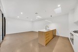 https://images.listonce.com.au/custom/160x/listings/6c-stoddart-street-hamlyn-heights-vic-3215/348/01732348_img_04.jpg?LXAQnFe3Mc8