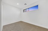 https://images.listonce.com.au/custom/160x/listings/6c-stoddart-street-hamlyn-heights-vic-3215/348/01732348_img_08.jpg?03y0HjfucaA