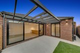 https://images.listonce.com.au/custom/160x/listings/6c-stoddart-street-hamlyn-heights-vic-3215/348/01732348_img_13.jpg?KZGzHUtb4EQ