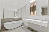 https://images.listonce.com.au/custom/160x/listings/6lg4-acacia-place-abbotsford-vic-3067/676/01909676_img_10.jpg?mkJKbg9AyyQ
