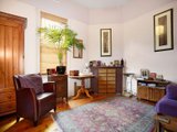 https://images.listonce.com.au/custom/160x/listings/7-airlie-street-brighton-vic-3186/819/01793819_img_05.jpg?bSKNdHS5iXI