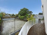 https://images.listonce.com.au/custom/160x/listings/7-alfred-street-kew-vic-3101/025/01684025_img_08.jpg?e1pewyPOhF0